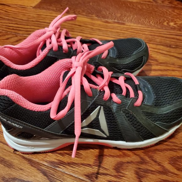 Reebok runners - women's - Picture 3 of 4